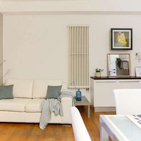 The Best Rent - Apartment Near Navigli 밀라노 외부 사진